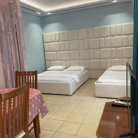 Dragoi فندق Velipojë